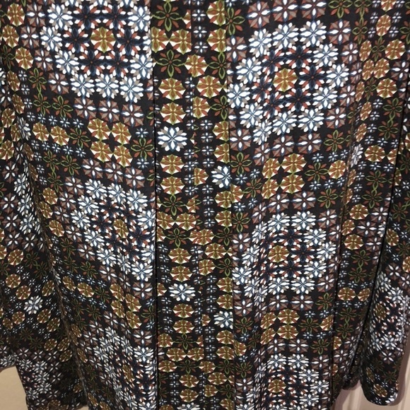 Umgee Embroidered Floral Geometric Cardigan Wrap in Multiple Colors Size S/M - Picture 7 of 7